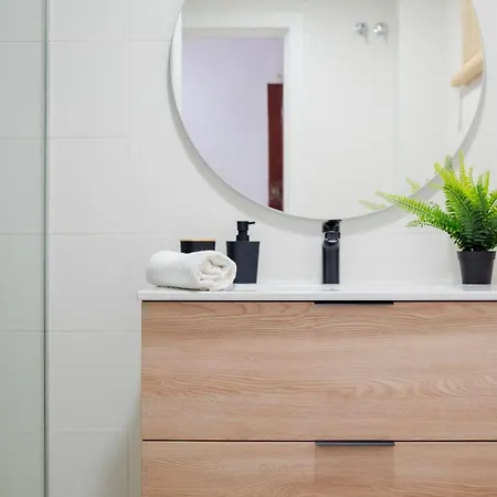 Apartamento Bonito Piso En El Centro De By Bebalmy Granada